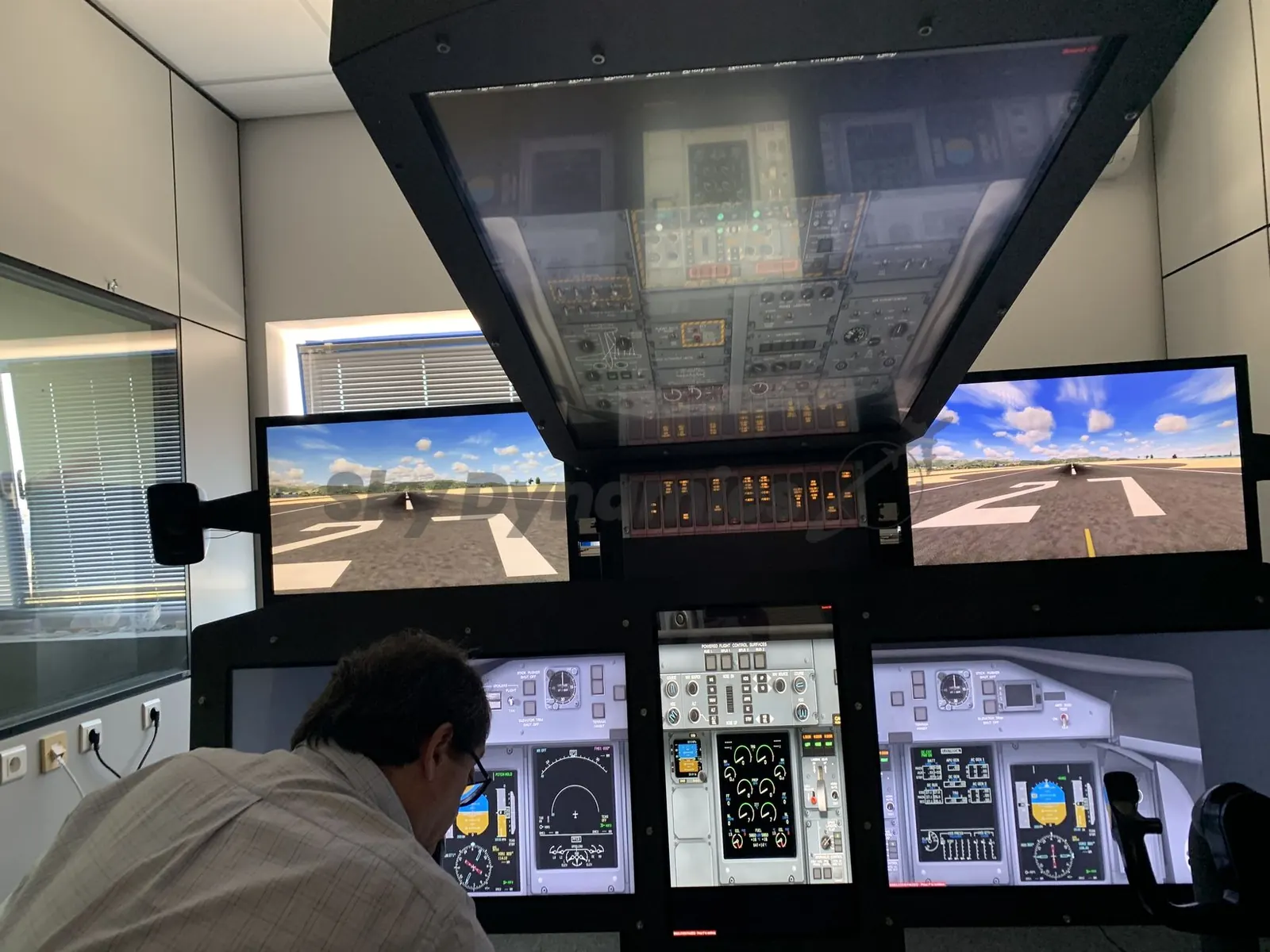 Bombardier Q400 simulator: instrument panel