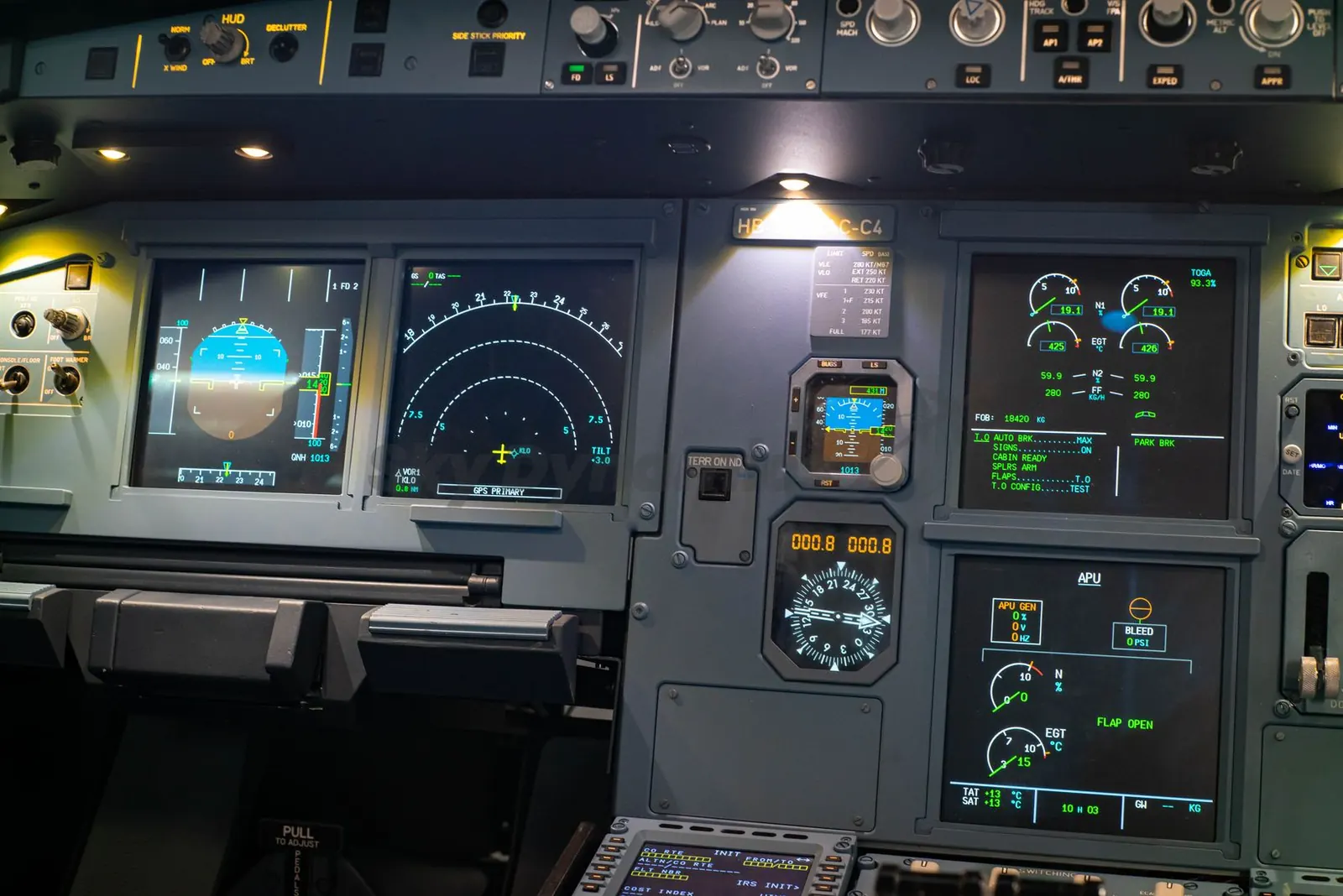 Airbus A320 FNPT II simulator: MCDU and sidestick