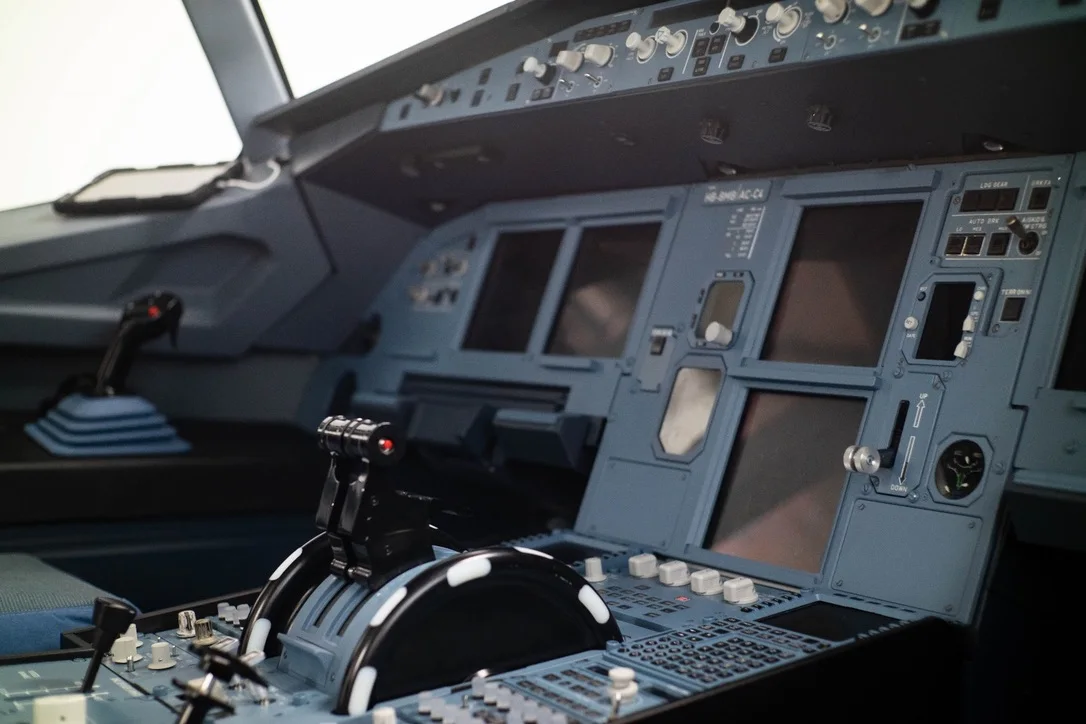 Thrust levers of a SkyDynamics A320 simulator
